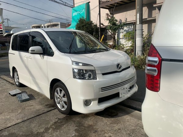 トヨタヴォクシーに前後ドライブレコーダーを取付けしました 日本リンクオート