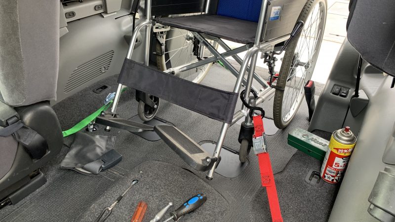 福祉車両 ヴォクシー 車いす1台乗りを2台乗りへ変更 ウェルキャブ スローパー 日本リンクオート